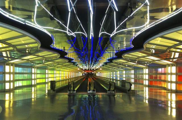 Незвичайні аеропорти світу: вражаючі фото - фото 165900