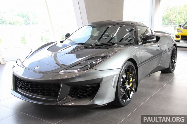 Чим особливий новий електрокар від Lotus - фото 166144