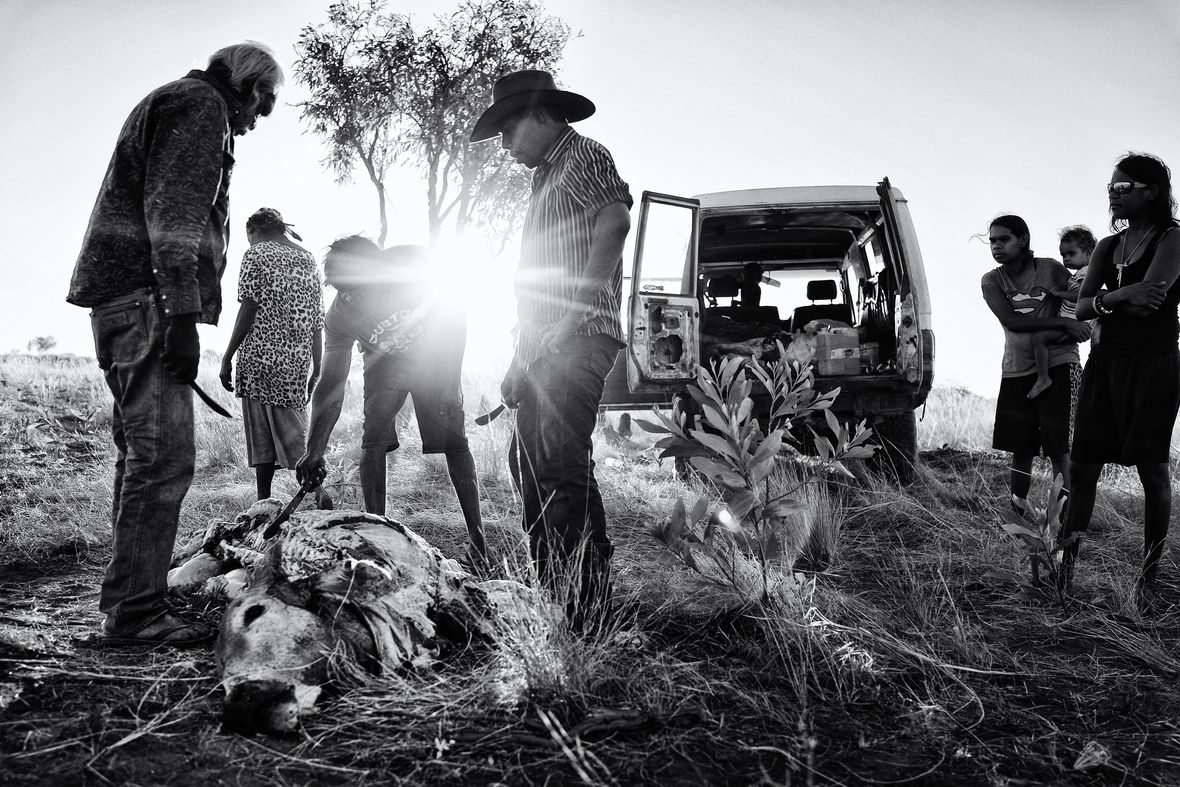 Реалії життя австралійських аборигенів: ефектні фото - фото 1