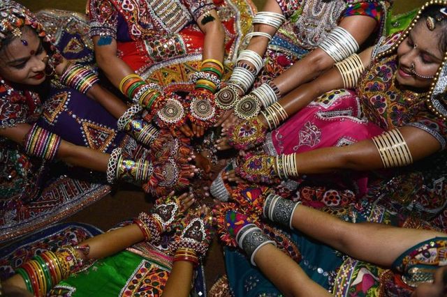 Як виглядають звичайні будні Індії: вражаючі фото - фото 164351