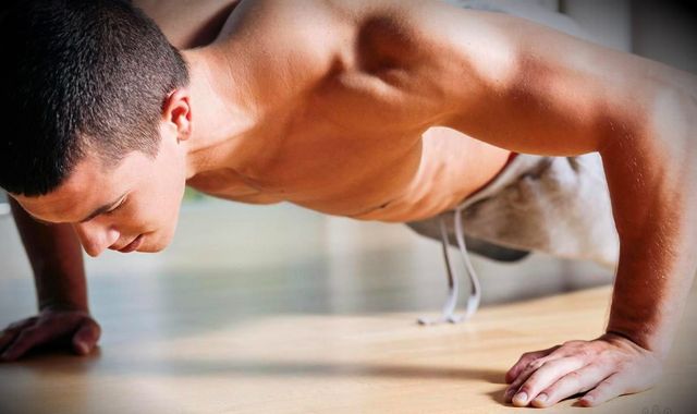 Як накачати потужні грудні м’язи у домашніх умовах? - фото 170421