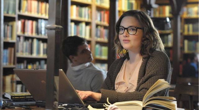 Чоловіки, тікайте! 10 типів жінок, з якими у вас не буде майбутнього - фото 168938