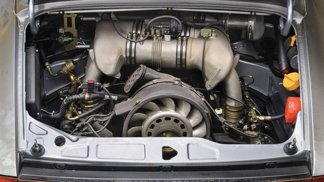 Унікальний Porsche 911 продали за два мільйони євро - фото 170463