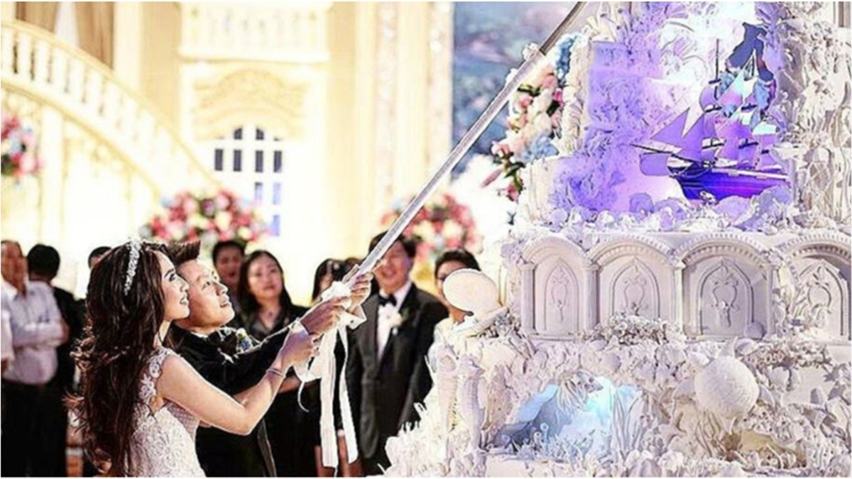 Як виглядають весільні торти в Індонезії: казкові фото - фото 1