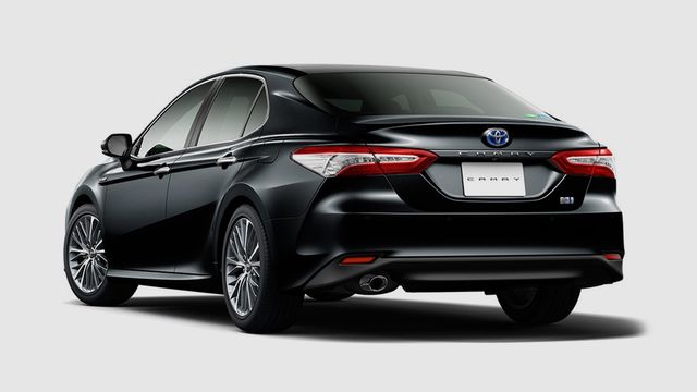 Якою буде Toyota Camry нового покоління? - фото 169986