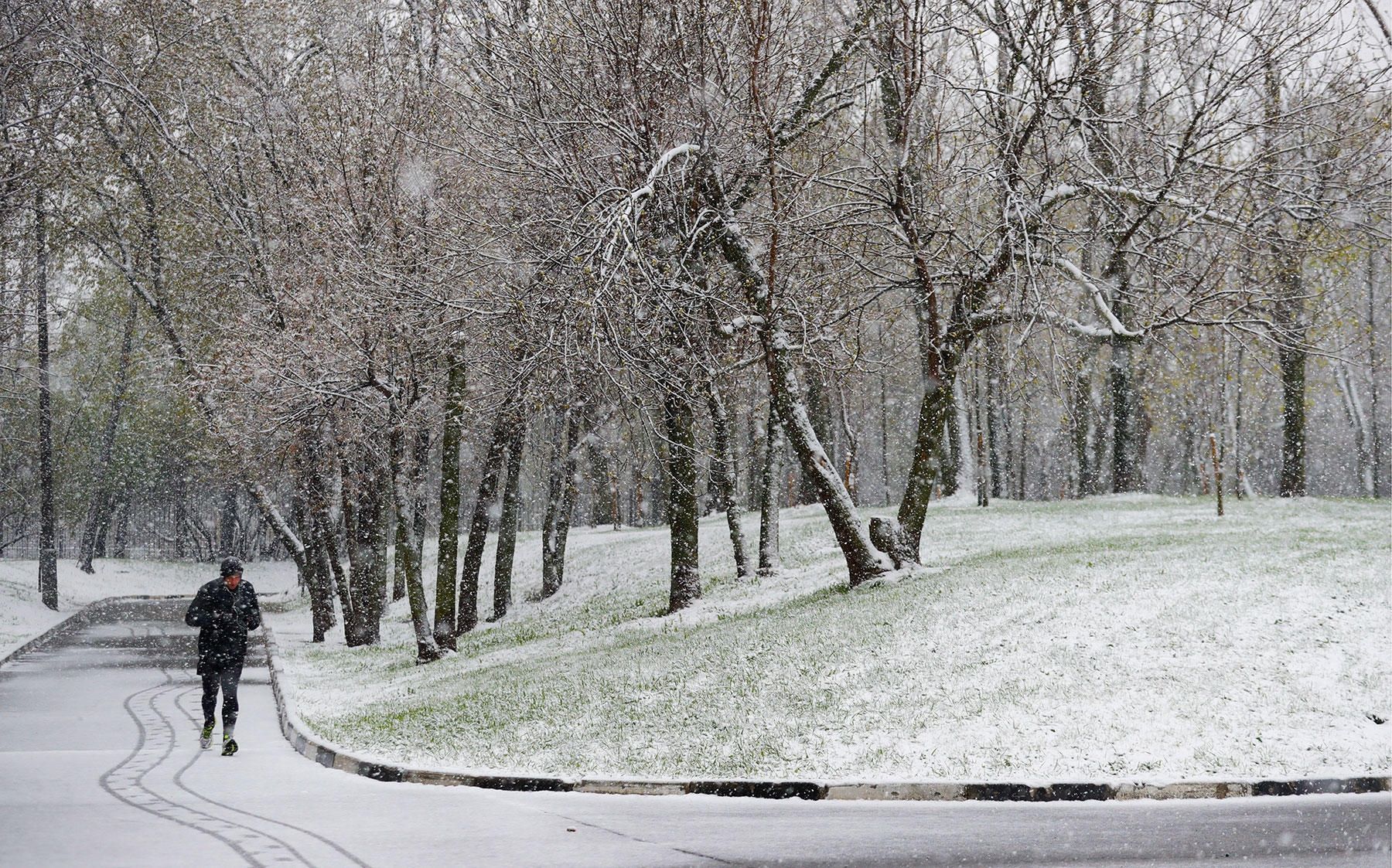 Москва, 8 травня, сніг - фото 1