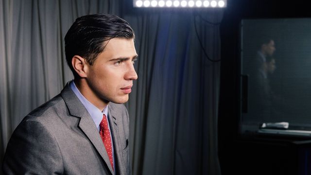 Дорога вода та ідеальне тіло: 15 травня у трьох фото - фото 166907