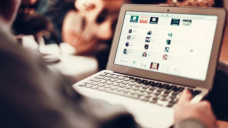 Яка соцмережа насправді є найгіршою для психіки молоді