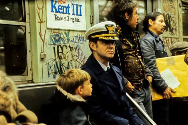 Як виглядало метро Нью-Йорка в 80-х роках: яскраві фото - фото 165666