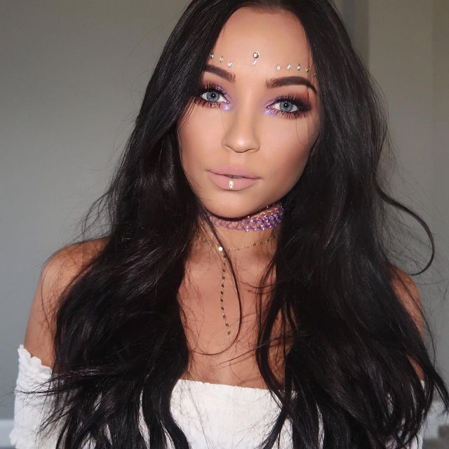 Акцент на губи: новий мейкап-тренд підірвав Instagram - фото 166012