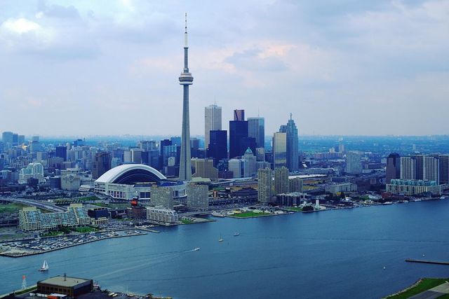 7 країн, де людям платять гроші просто так - фото 163872