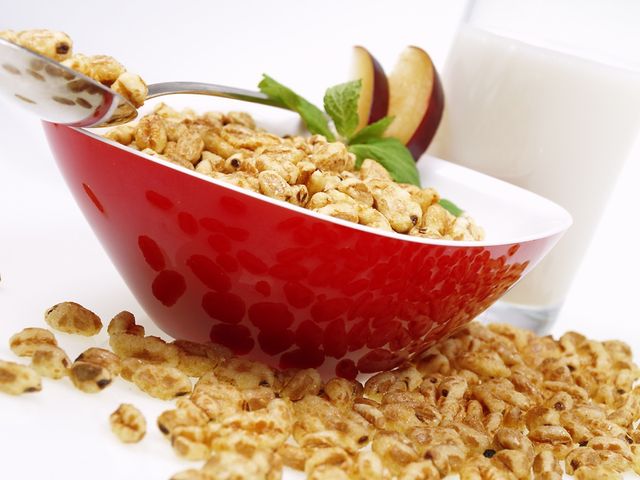 10 продуктів, які не можна їсти на сніданок - фото 167302