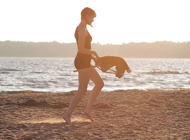 Несправжній кінь: як виглядає божевільний спорт фінських дівчат - фото 163936