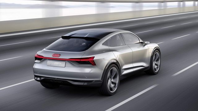 Чим здивує новий Audi E-Tron Sportback: ефектні фото - фото 165586
