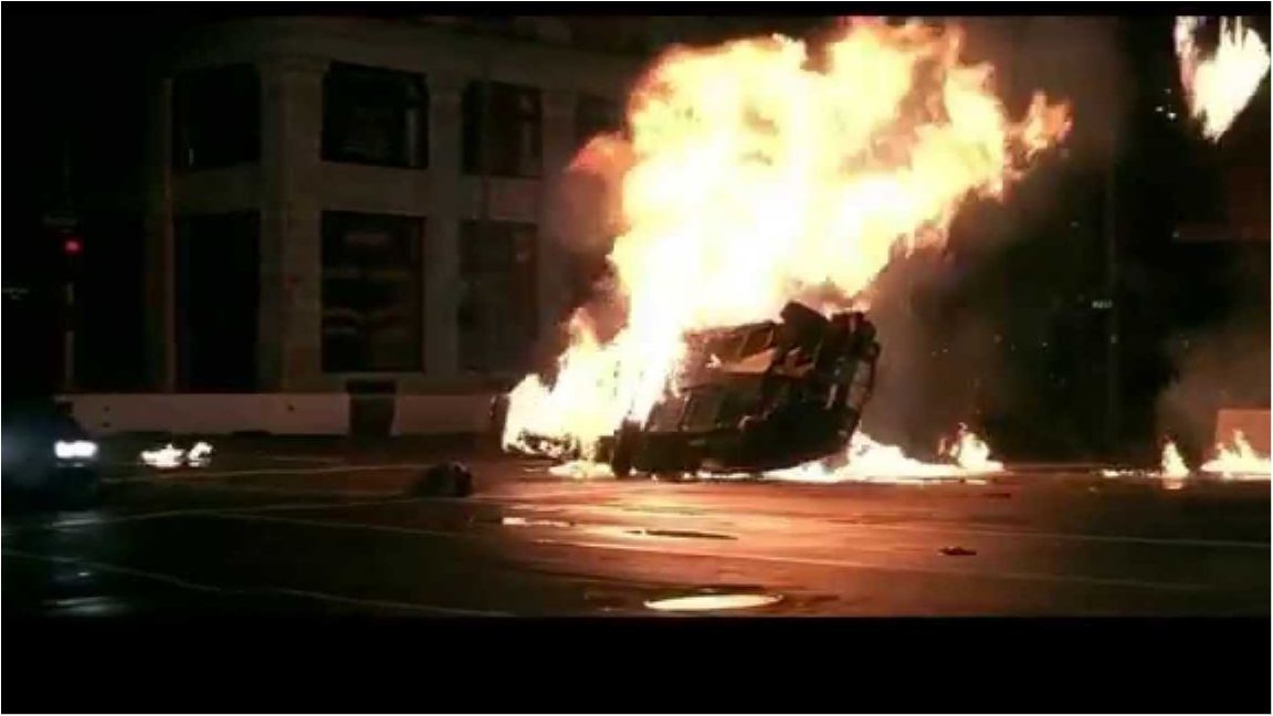 Що робити, коли твоя машина горить або тоне: ці поради можуть врятувати життя