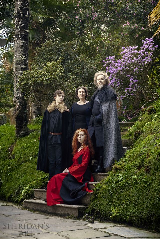 Чоловік влаштував фотосесію в стилі "Гри престолів" - фото 166889