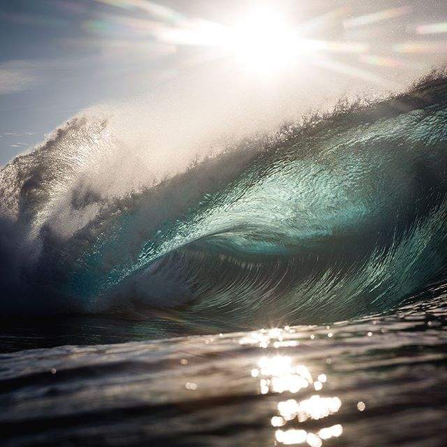 Фотограф створює дивовижні знімки морських хвиль - фото 168779