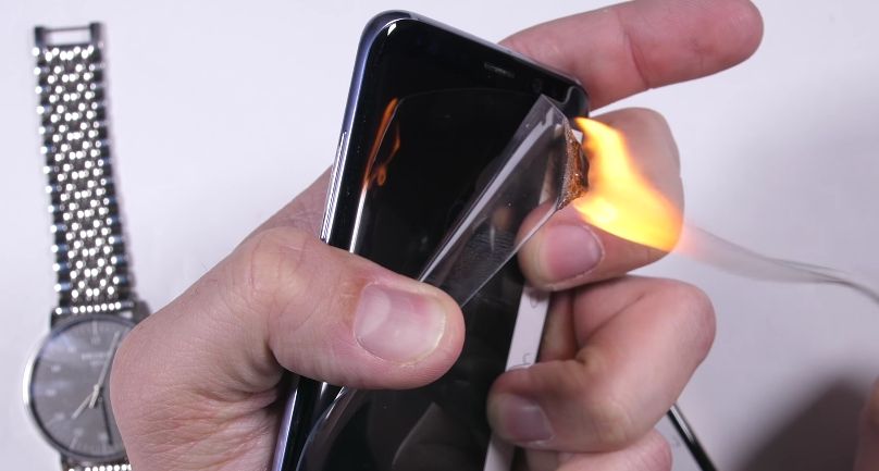 Найжорсткіший краш-тест HTC U Ultra: з'явилося відео