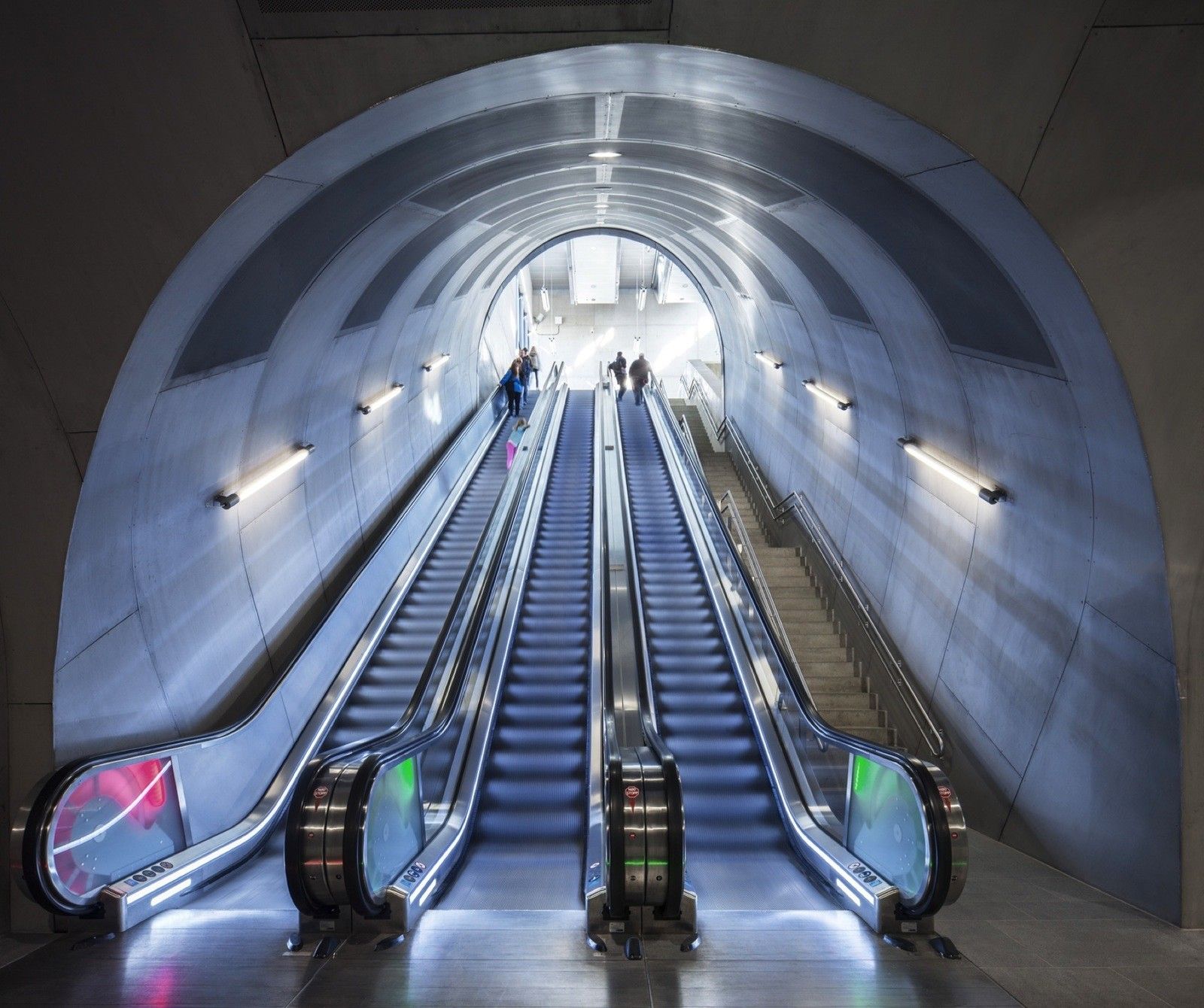 Як виглядає найсучасніше метро у Норвегії: футуристичні фото