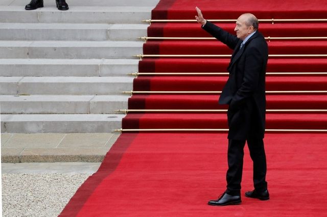 Як пройшла церемонія інавгурації президента Франції: яскраві фото - фото 166495