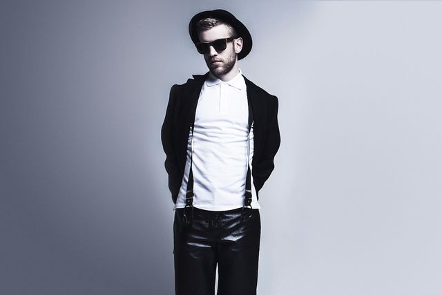 Наляканий Дорн та фільм про Волдеморта: 29 травня у трьох фото - фото 170265