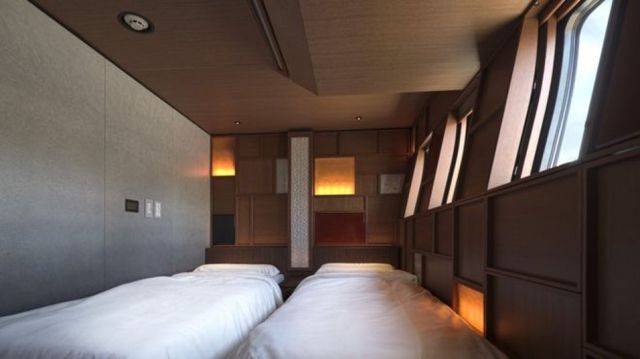 У Японії показали потяг майбутнього - фото 163895