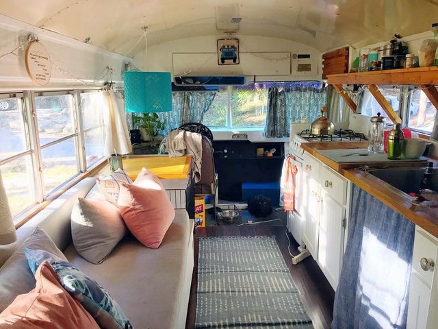 З милим рай і в... автобусі: дуже милі фото - фото 175295