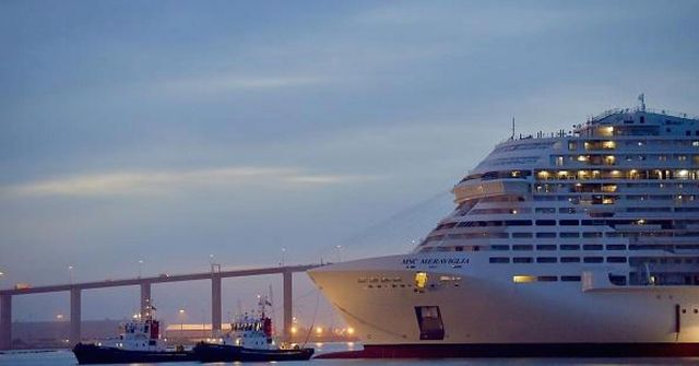 Найбільший круїзний лайнер Європи виходить у море - фото 171692