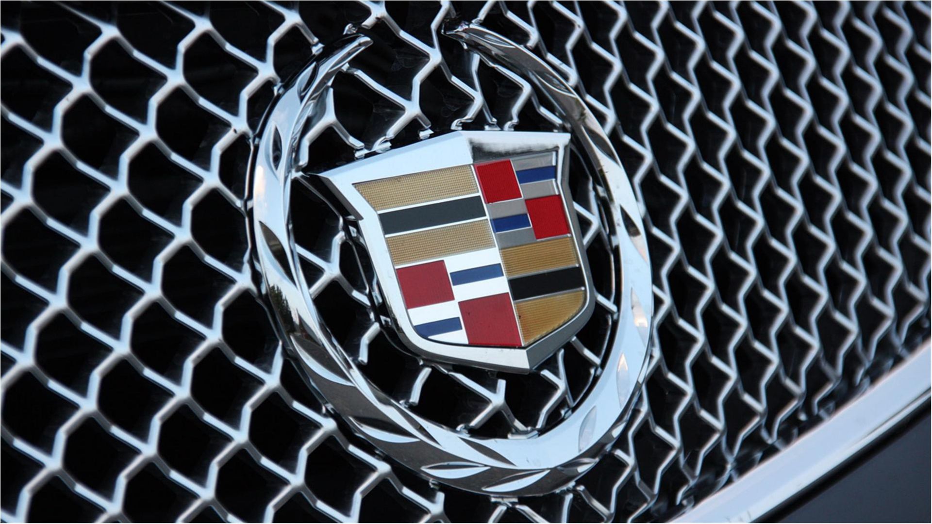 Cadillac тестує новий розкішний седан