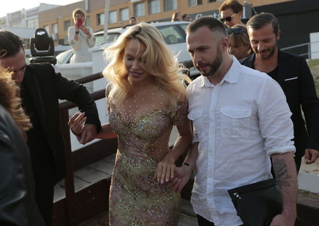 49-річна Памела Андерсон здивувала відвертим образом (18+) - фото 175136