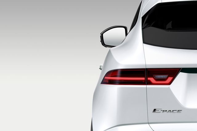 Jaguar назвав дату дебюту розкішного кросовера E-Pace - фото 175994
