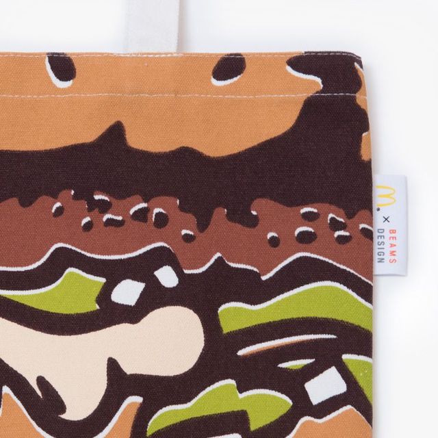 McDonald's випустив колекцію одягу - фото 172913