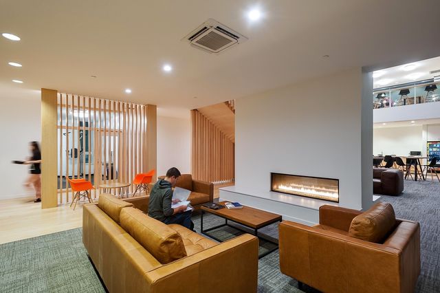 Мрія кожного студента: як виглядає гуртожиток у Массачусетсі - фото 171959