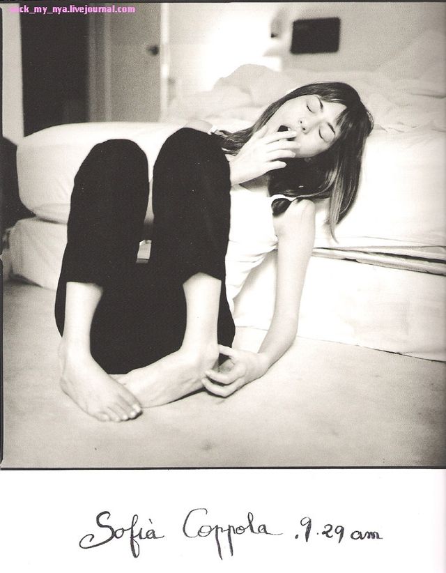 Як виглядають знамениті жінки вранці: ефектні фото - фото 175683