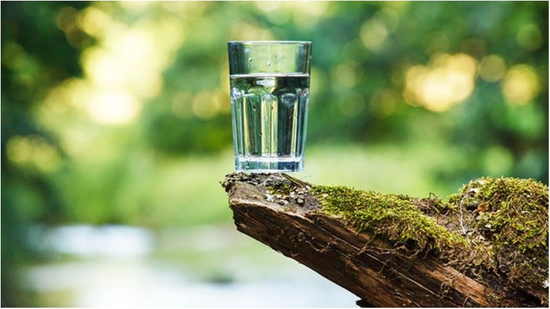 Чому науковці не радять очищувати воду сріблом