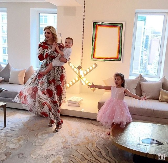 Іванка Трамп випадково засвітила в мережі картини на мільйони доларів