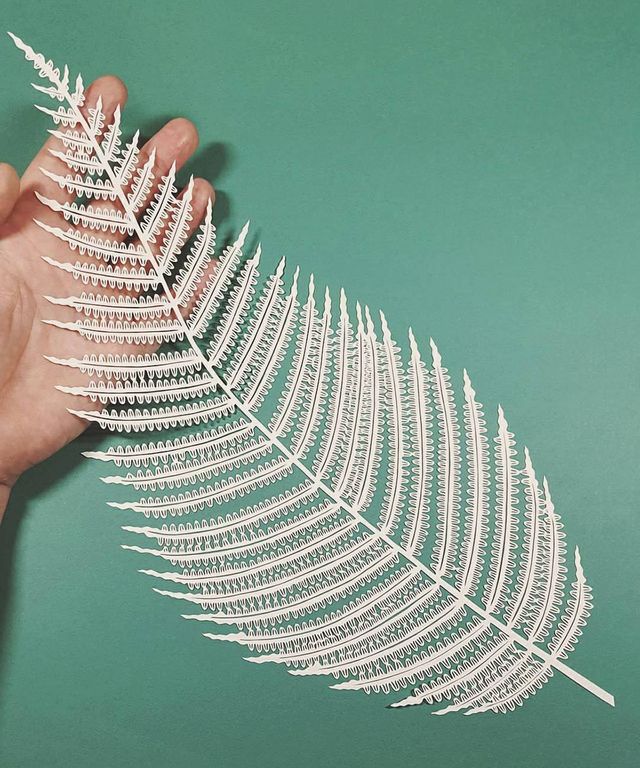 Художниця створює неймовірні скульптури з паперу - фото 175999