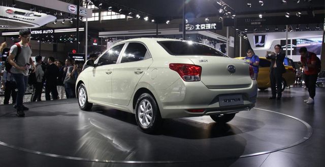 Hyundai представила новий бюджетний седан - фото 172770