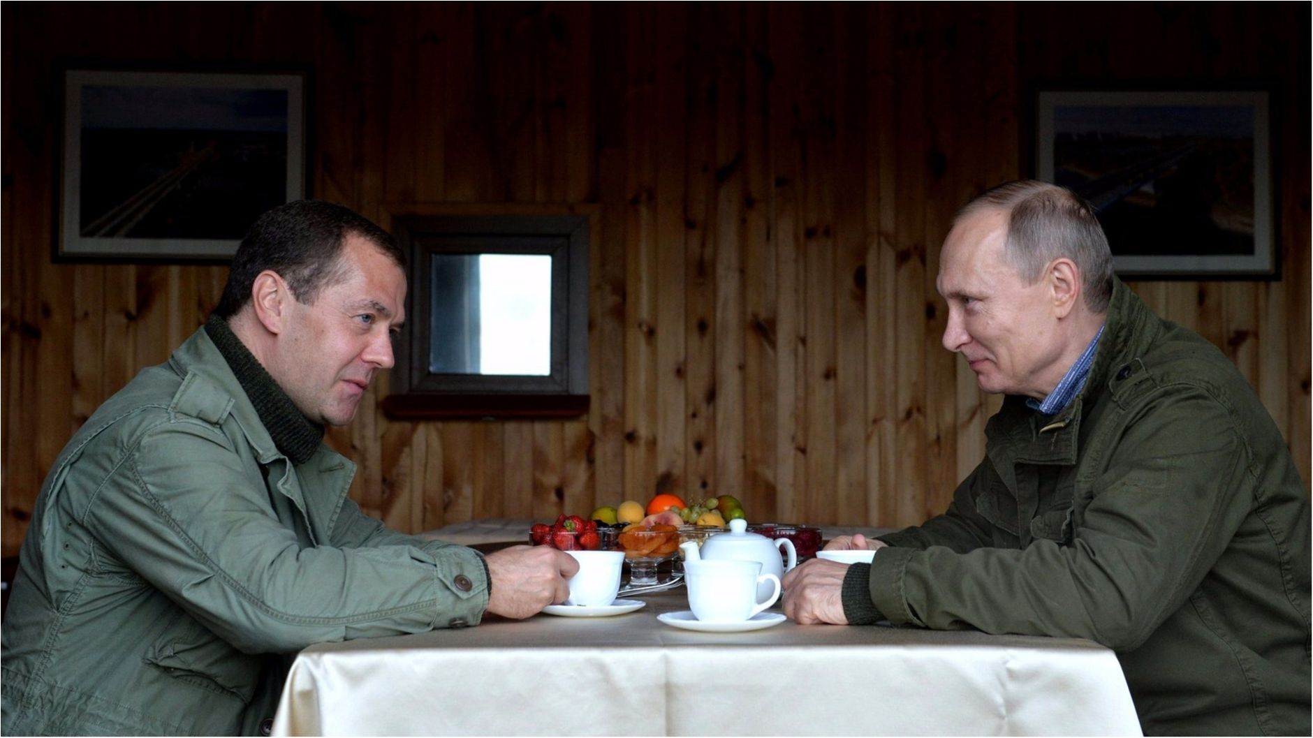 Мало Росії: Медведєв наказав творити острови