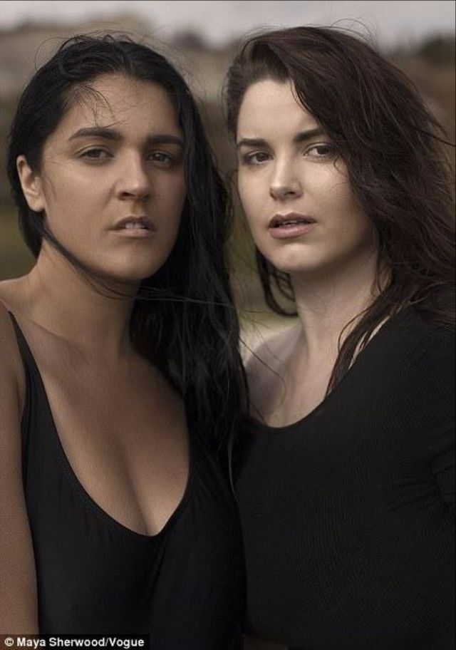 Моделі plus-size знялися в купальниках для глянцю - фото 173195