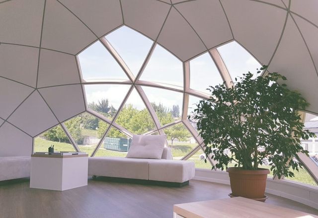 Як виглядають футуристичні помешкання-куполи у Словенії: ефектні фото - фото 171494