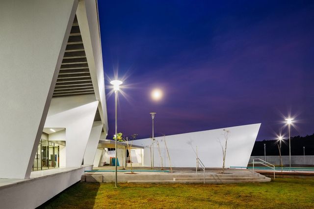 Як виглядає сучасна школа для дітей у Бразилії: неймовірні фото - фото 171831