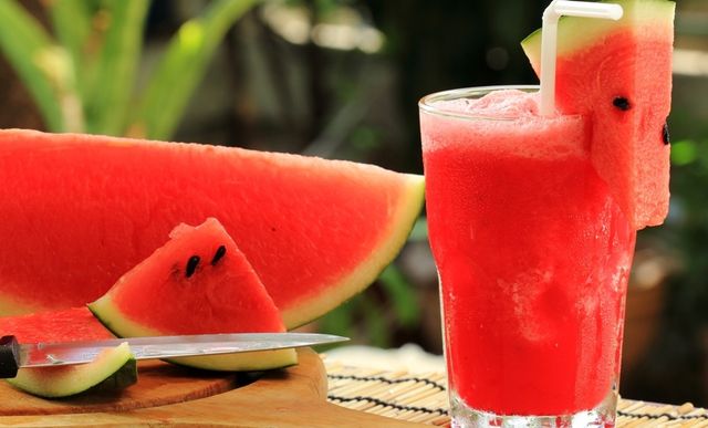 Названі корисні та шкідливі властивості кавуна - фото 177746