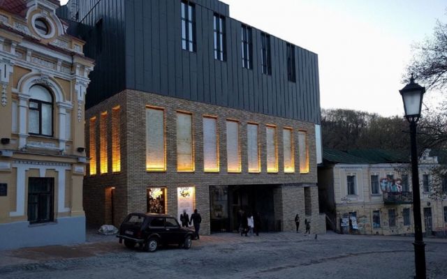 Ви будете вражені: як виглядає скандальний театр на Подолі зсередини - фото 177587