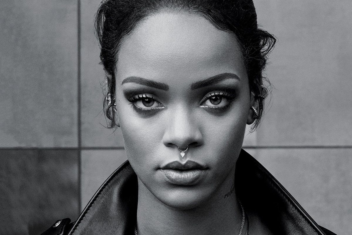 Rihanna порадила фану у Twitter, як вилікувати розбите серце