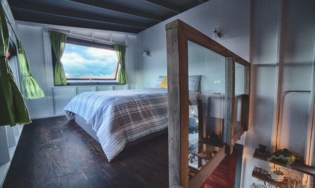 На найбільш активному вулкані у світі звели будинок: фотофакт - фото 173684