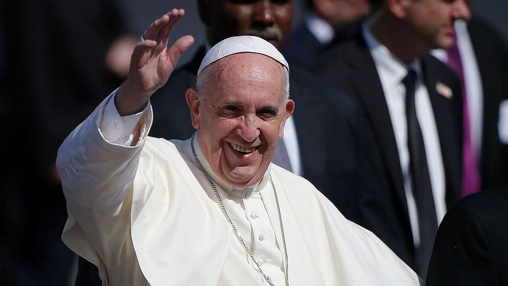 Opel подарував Папі Римському електромобіль