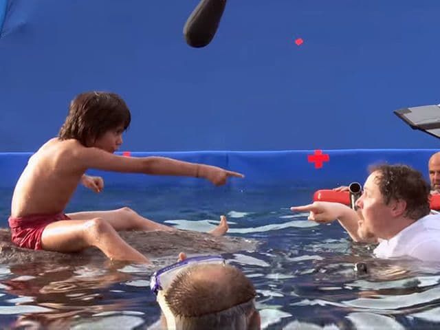 Як виглядали б фільми без спецефектів: ці фото вас здивують - фото 175109