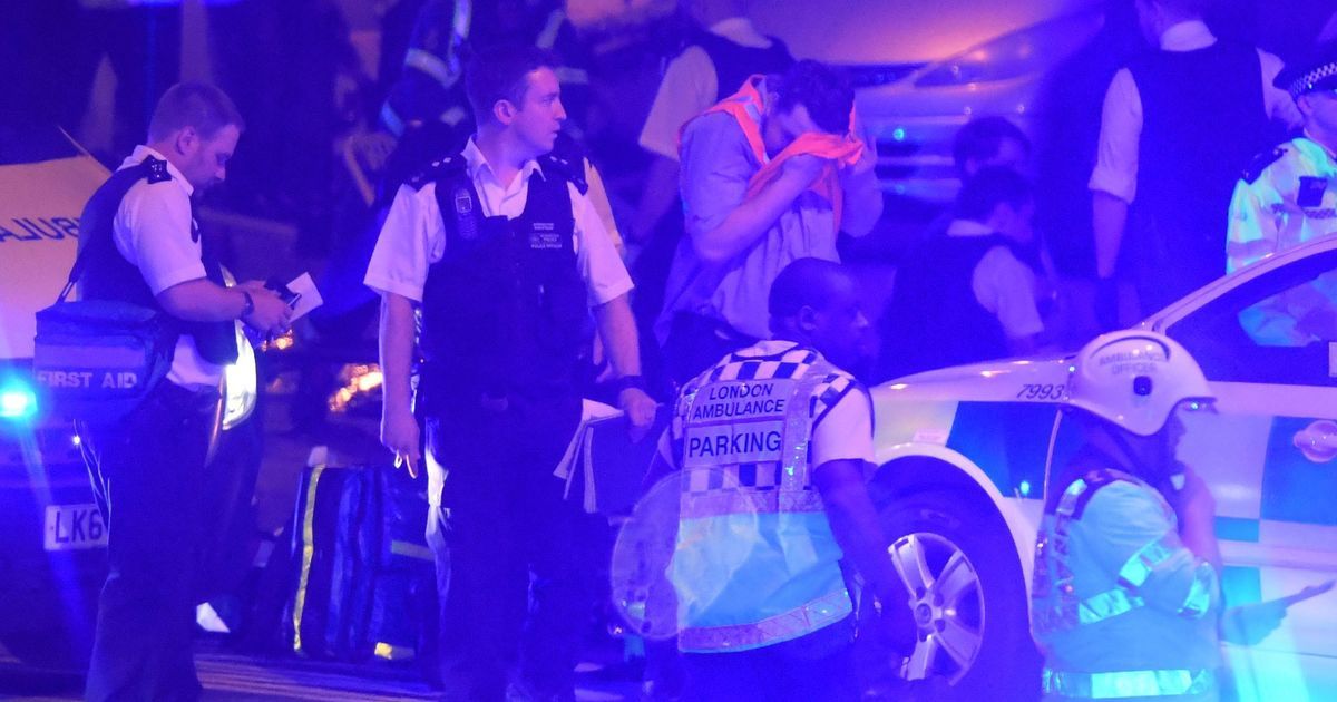 Фургон врізався у натовп у Лондоні - фото 1