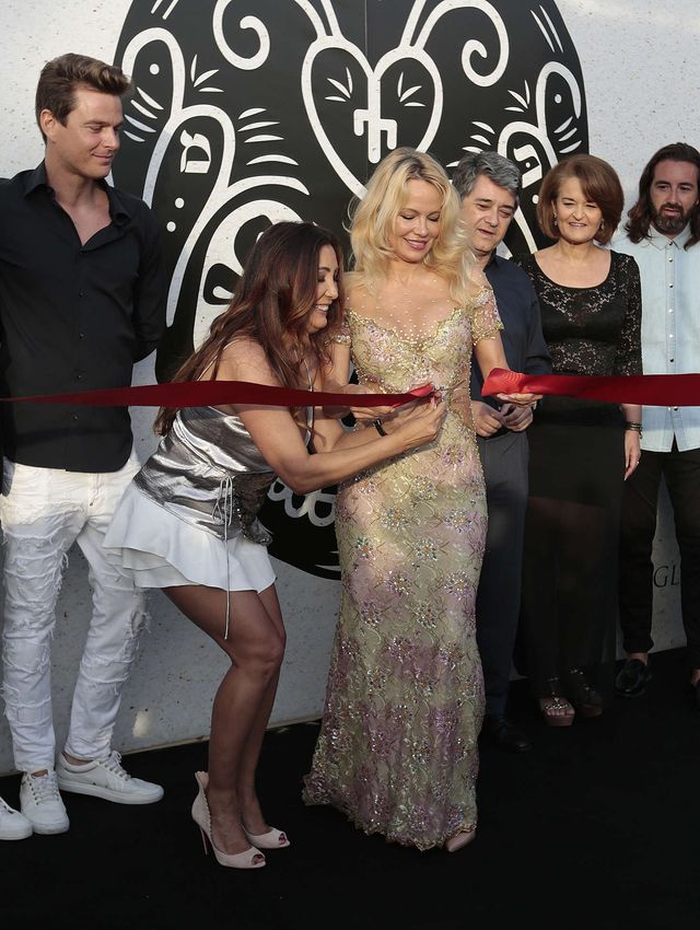 49-річна Памела Андерсон здивувала відвертим образом (18+) - фото 175138